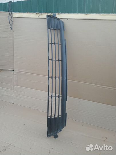 Решётка в. Бампер Тойота 150