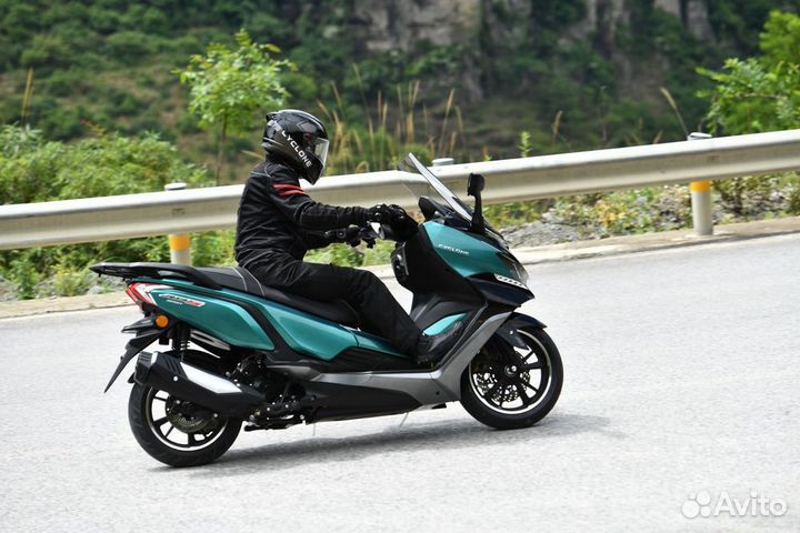 Макси-скутер Zonsen RT3S green новый