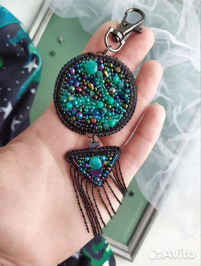 Брелок из бисера
