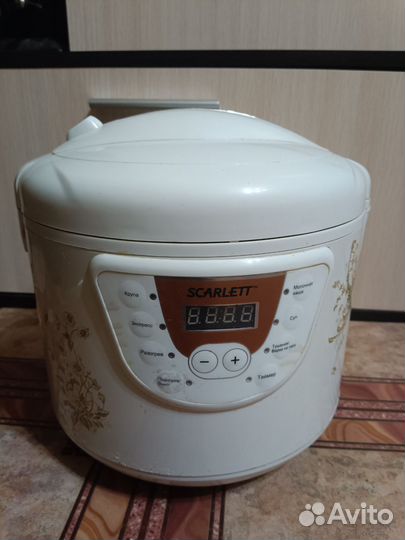 Мультиварка Scarlett SC-410