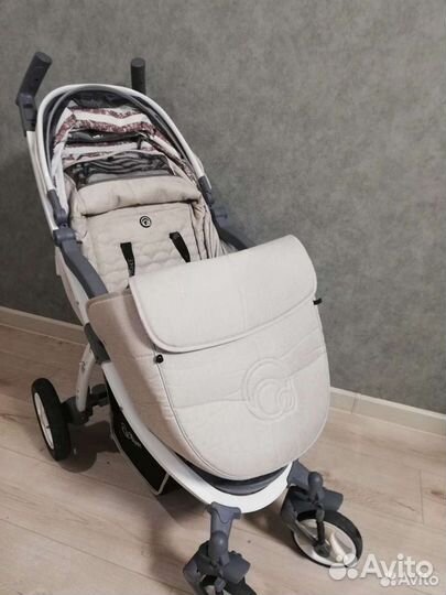Прогулочная коляска б/у