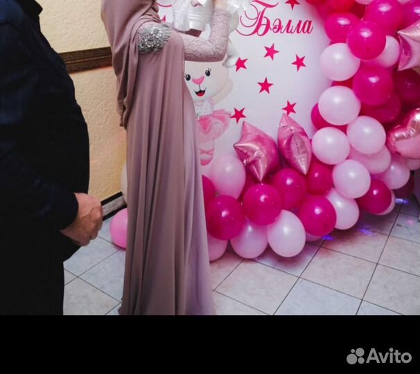 Вечернее платье