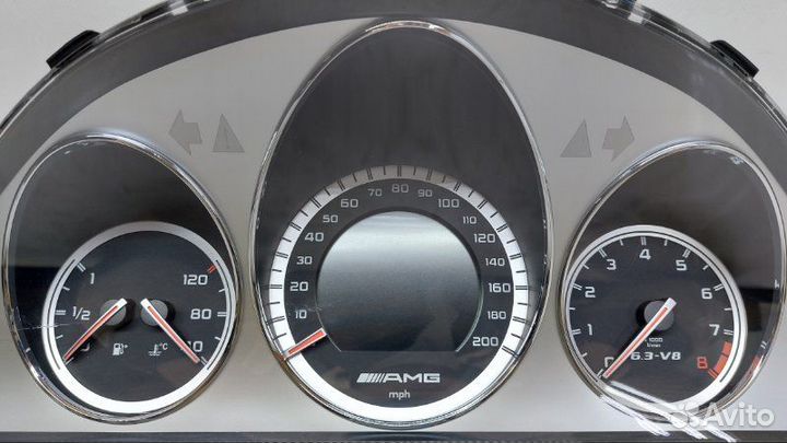 Щиток приборов Mercedes-Benz C W204 6.3 2009