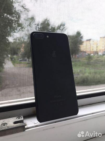 Телефон iPhone 7 plus 32gb