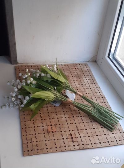 Ваза с ландышами