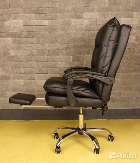 Компьютерное кресло Fenix с подставкой под ноги