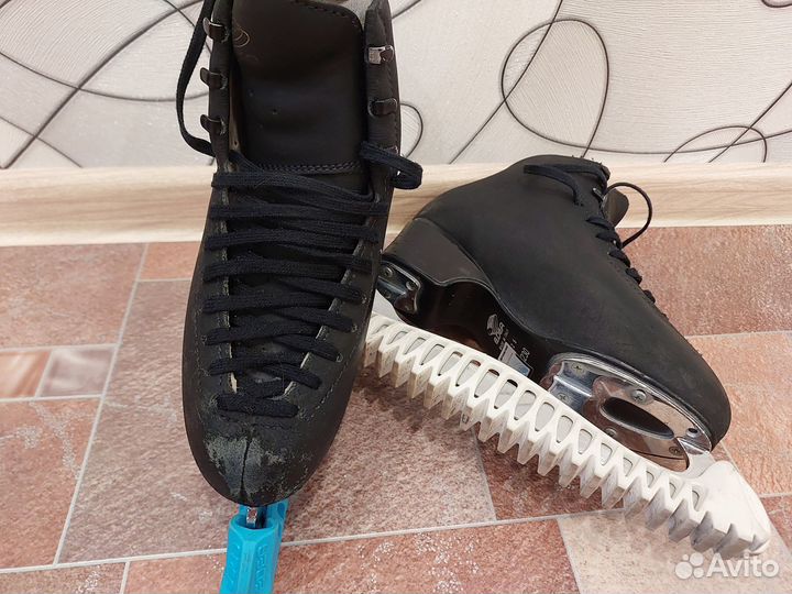 Коньки фигурные edea chorus