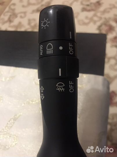 Блок подрулевых переключателей toyota