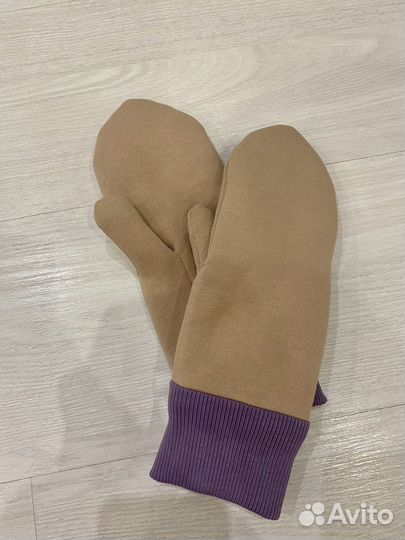 Варежки женские