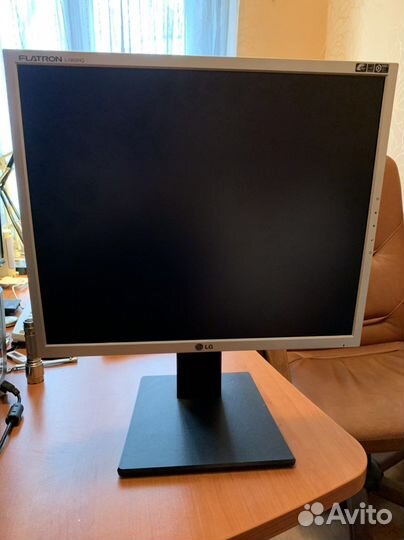 Монитор LG