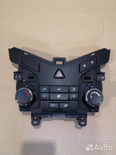 Блок управления отеплителем в сборе Chevrolet Cruz