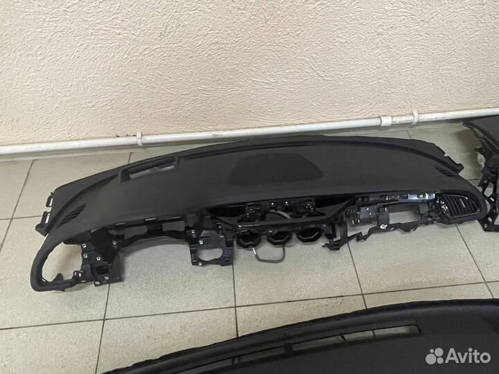 Kia stinger торпедо 2017-2023