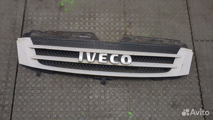 Решетка радиатора Iveco Daily 4, 2010