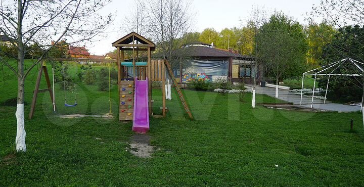 Дом 230 м² на участке 6 сот.