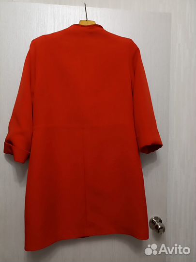 Пальто тонкое