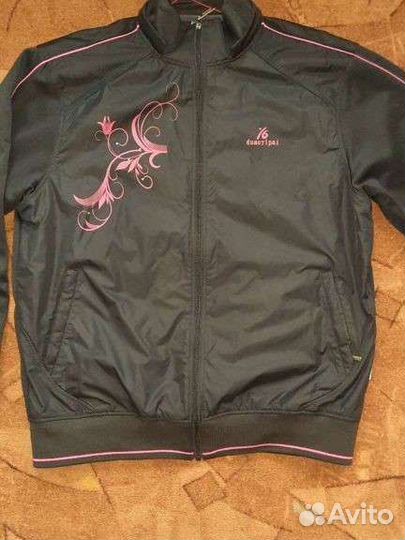 Спортивный костюм женский