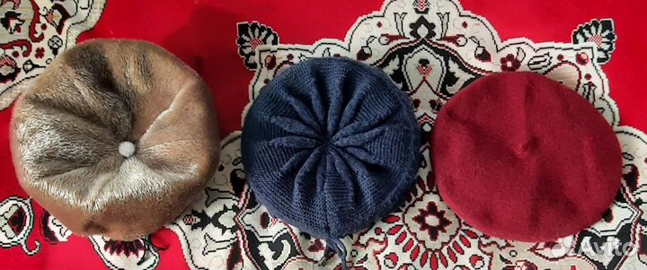 Одежда жен.54-56 размер и береты