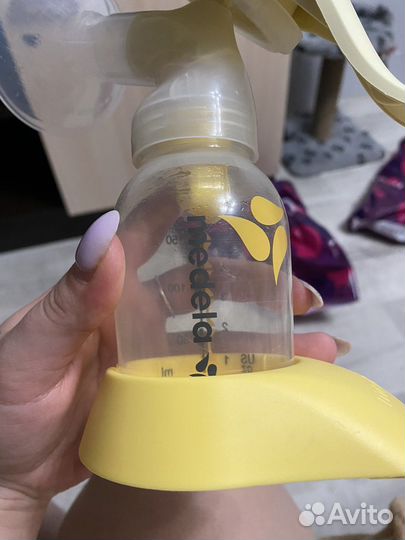 Молокоотсос medela ручной