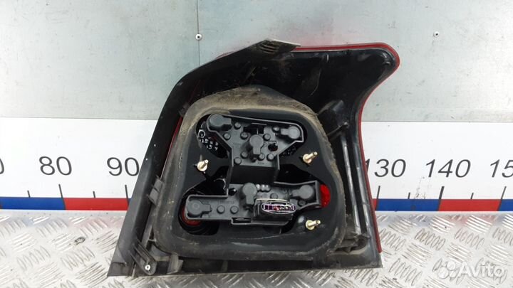 Фонарь Toyota Avensis T25 (2003-2008)