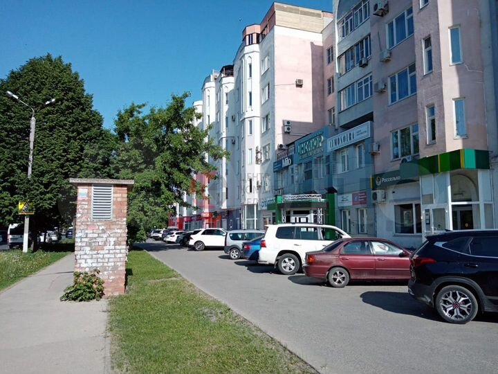 77м, на 1 эт., на 1линии