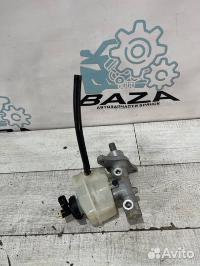 Главный тормозной цилиндр Renault Sandero Stepway