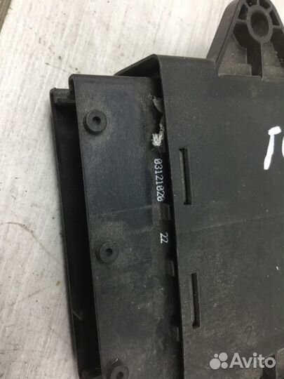 Блок комфорта передний Opel Vectra 1.9 2004