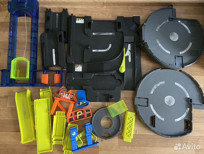 Игрушка набор «Большой гараж» ELC 143434