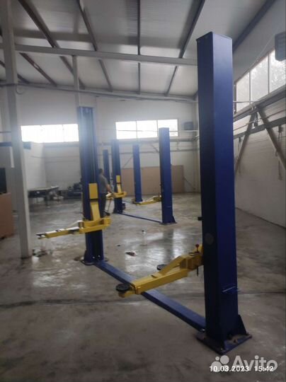 Установка автомобильных подъемников