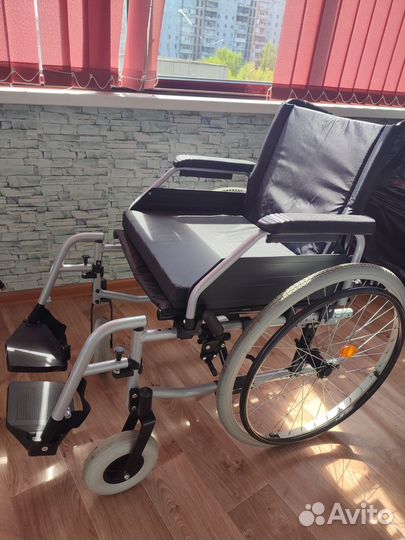 Инвалидная коляска складная бу