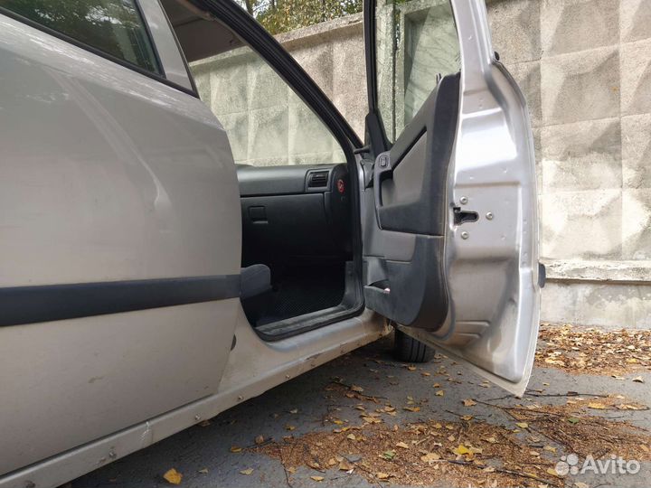 Opel Astra 1.6 МТ, 2003, 274 620 км