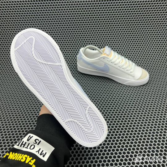 Кроссовки Nike Blazer Low 77 Vintage White Ghost