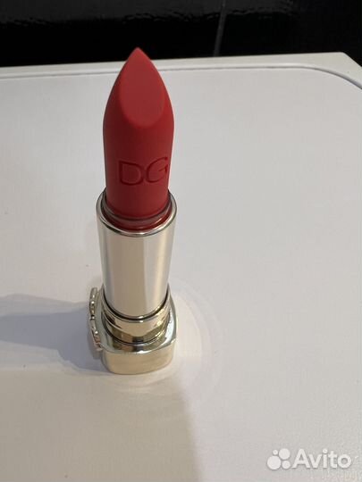 Помада DG новая