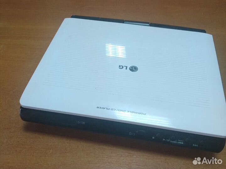 Portable dvd/cd player Lg dp272b