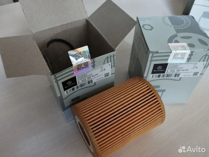 Фильтр масляный Mercedes A6421800009