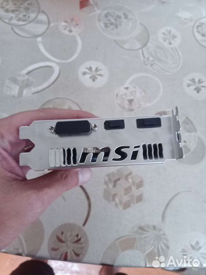 Продаю видеокарту AMD RX550 4GB