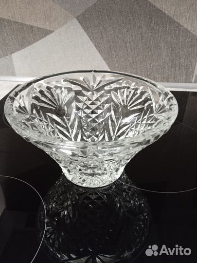 Ваза хрустальная