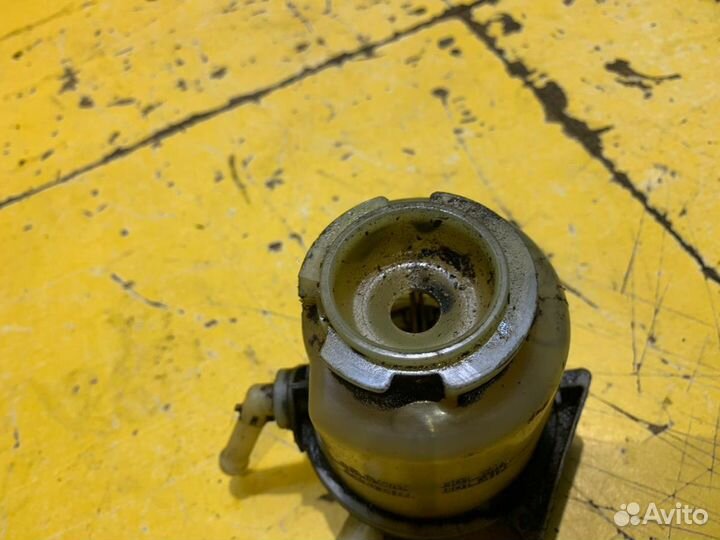 Бачок гур Toyota Land Cruiser Prado 150 2009-2013