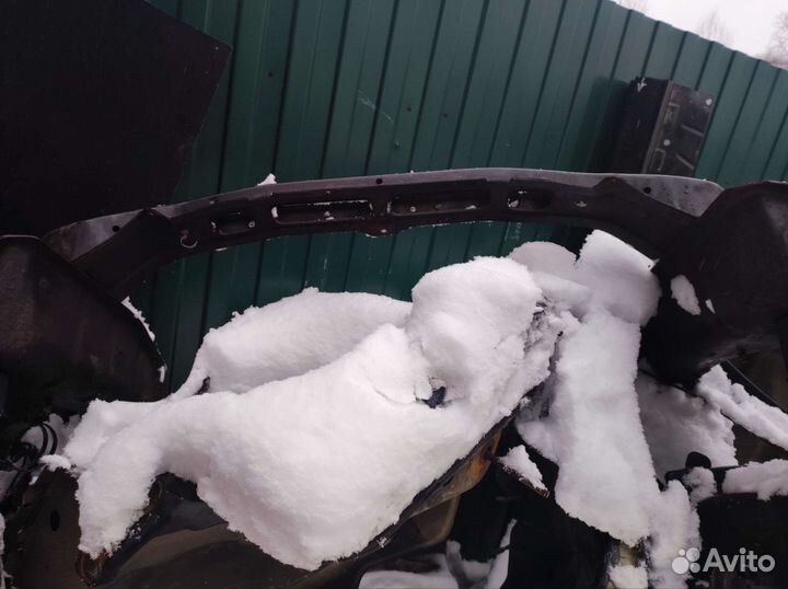 Телевизор с лонжеронами в сборе Ssang Yong Kyron