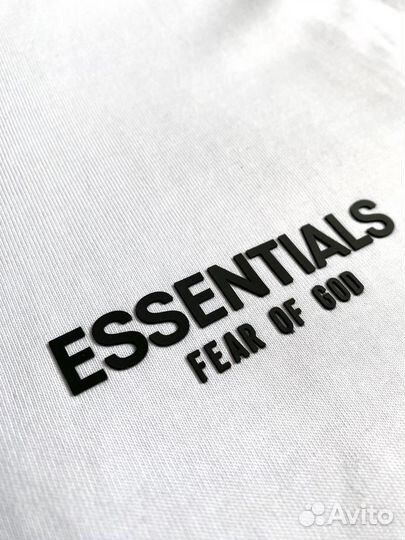 Футболка Essentials белая