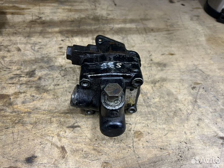 Двухконтурный насос гур BMW M5 E34