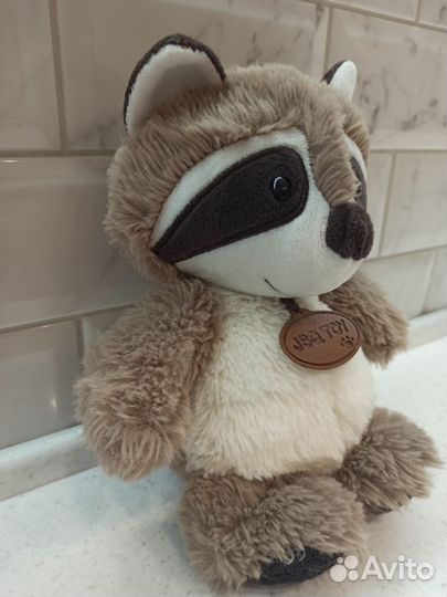 Мягкая игрушка енот