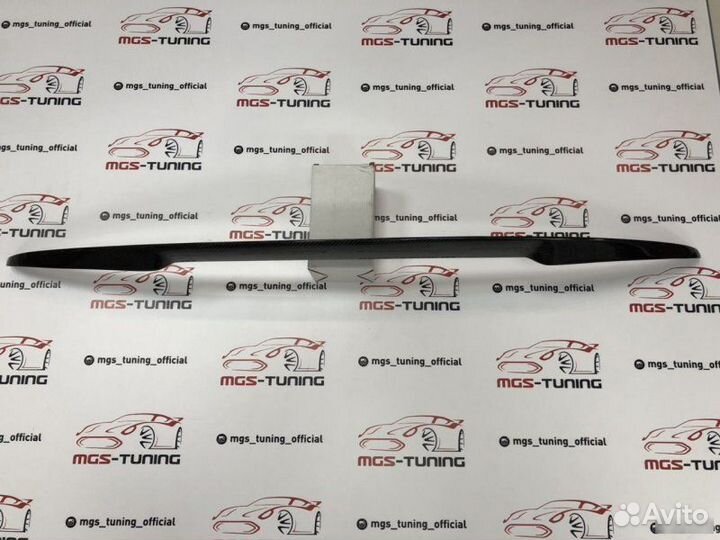 Спойлер багажника BMW 5 series G30 карбон