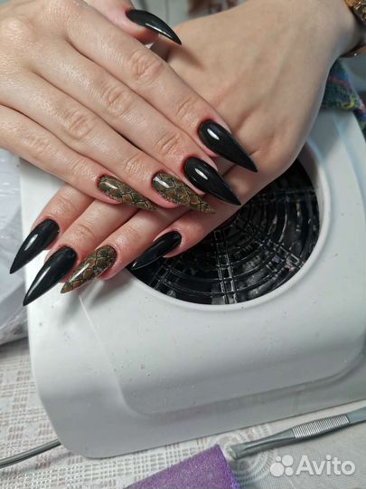 Наращивание ноготков