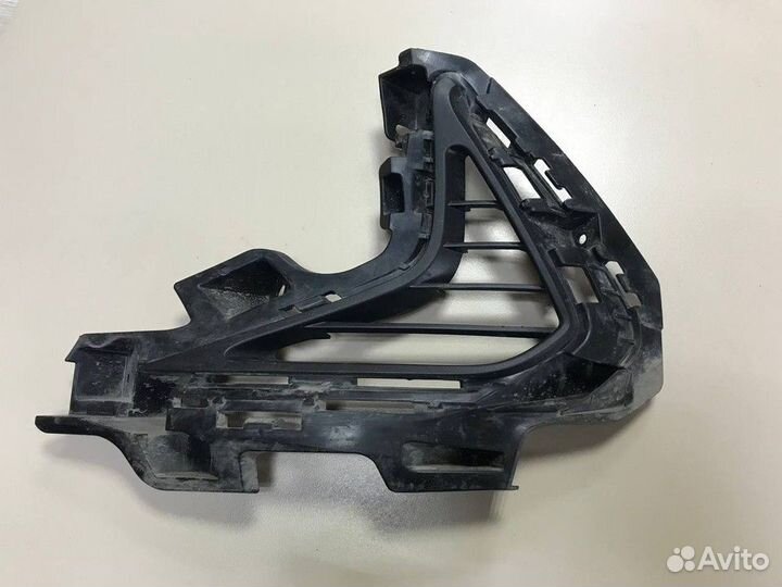 Решетка в бампер левая c 2019 Hyundai Sonata