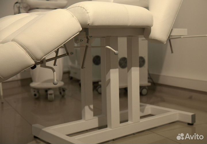 Педикюрное кресло на гидравлике