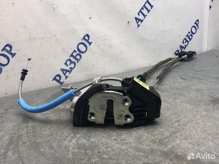 Замок двери задний правый Kia Stinger Gt