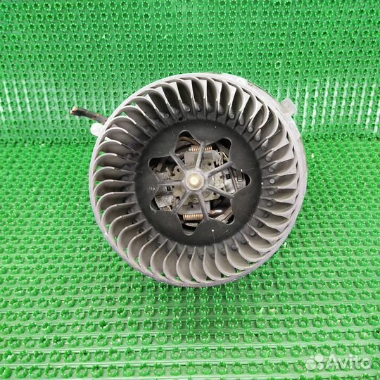 Моторчик печки Volkswagen Tiguan 5N1 2009