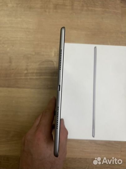 iPad pro 9.7; 128gb; wifi