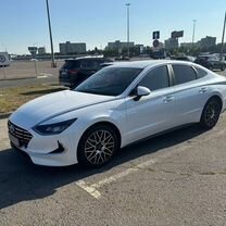 Hyundai Sonata 2.0 AT, 2019, 75 000 км, с пробегом, цена 2 350 000 руб.