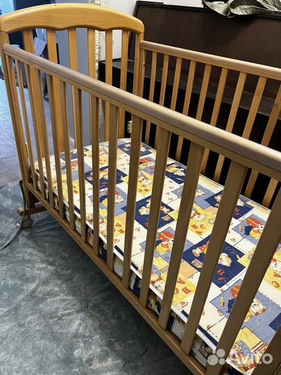 Кроватка детская